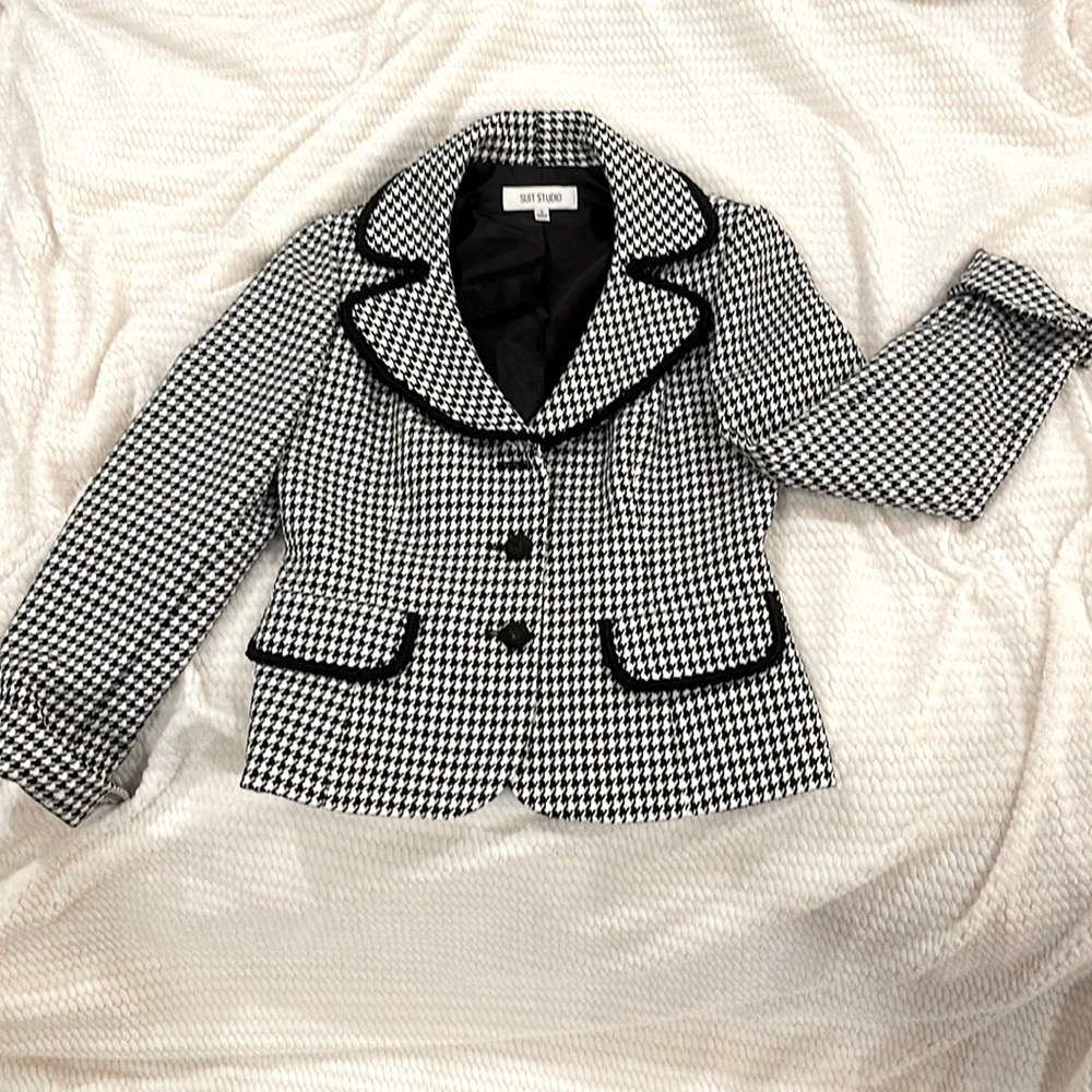 So R E A D Y for that 🕘to🕔🖤🤍